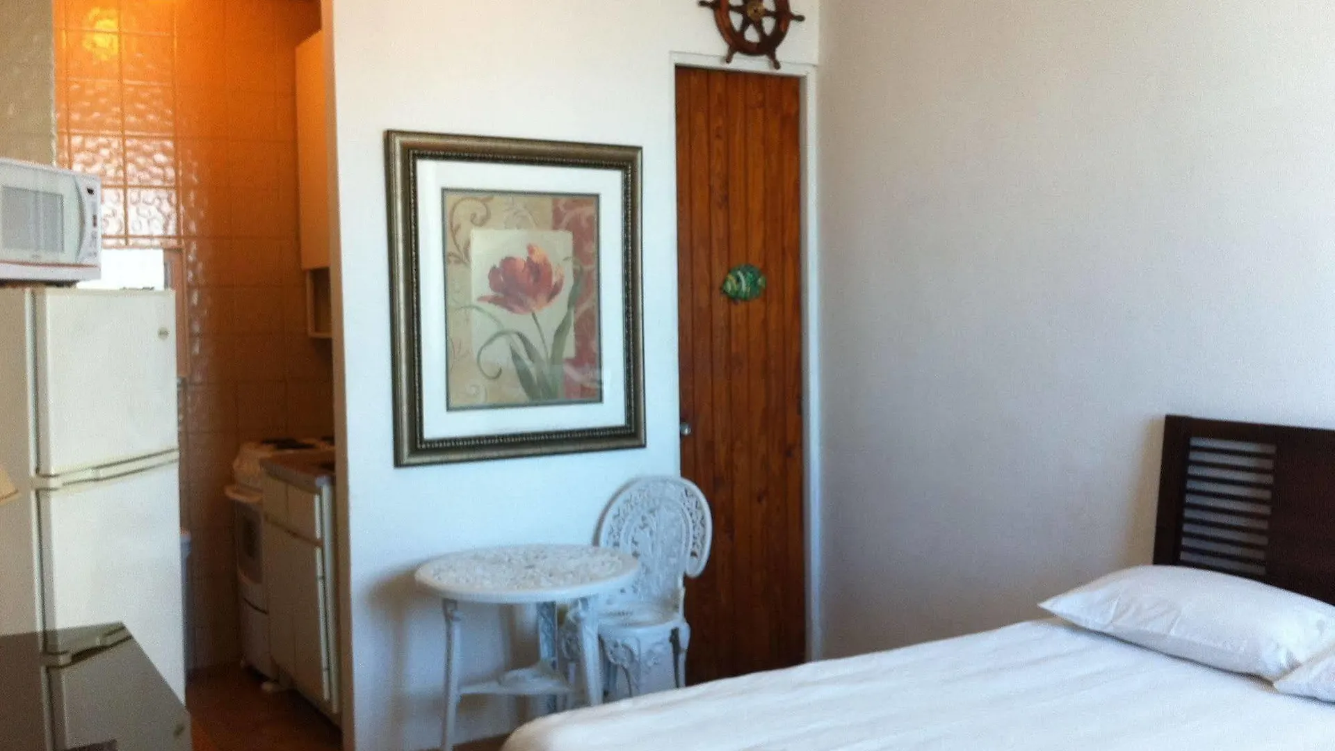 Playamar- Beachfront Apartment San Juan