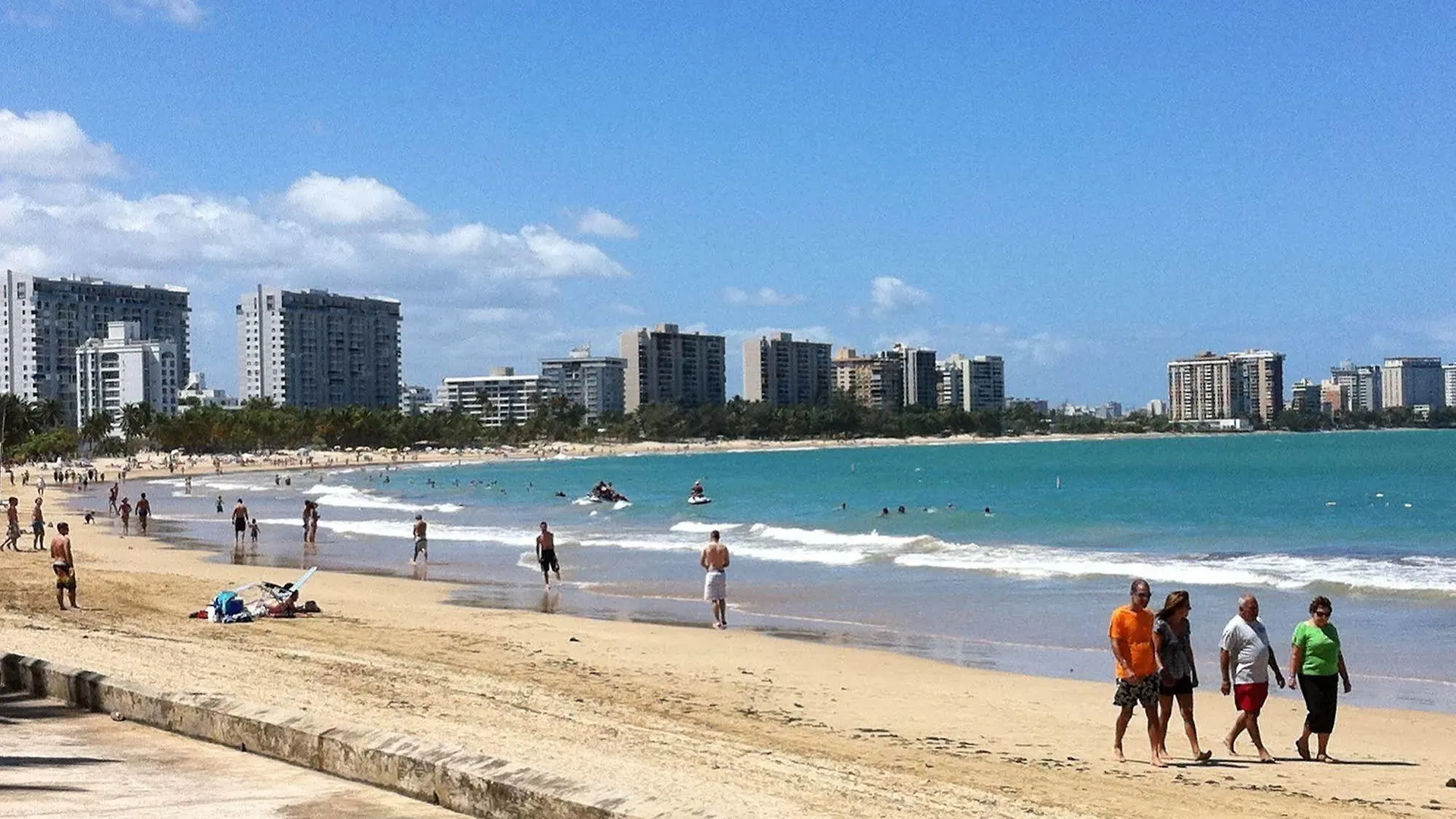 Playamar- Beachfront Apartment San Juan