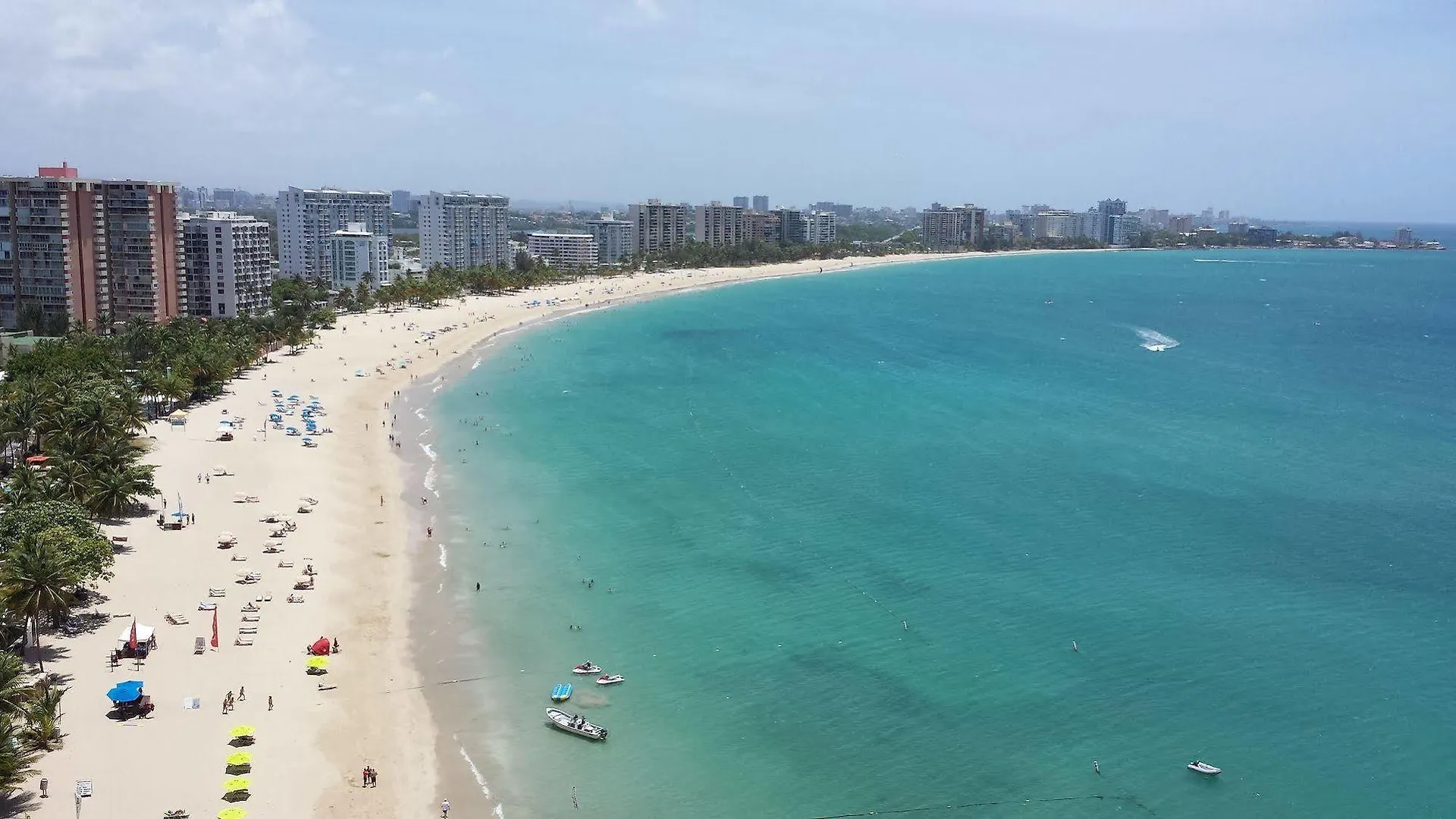 Playamar- Beachfront Apartment San Juan