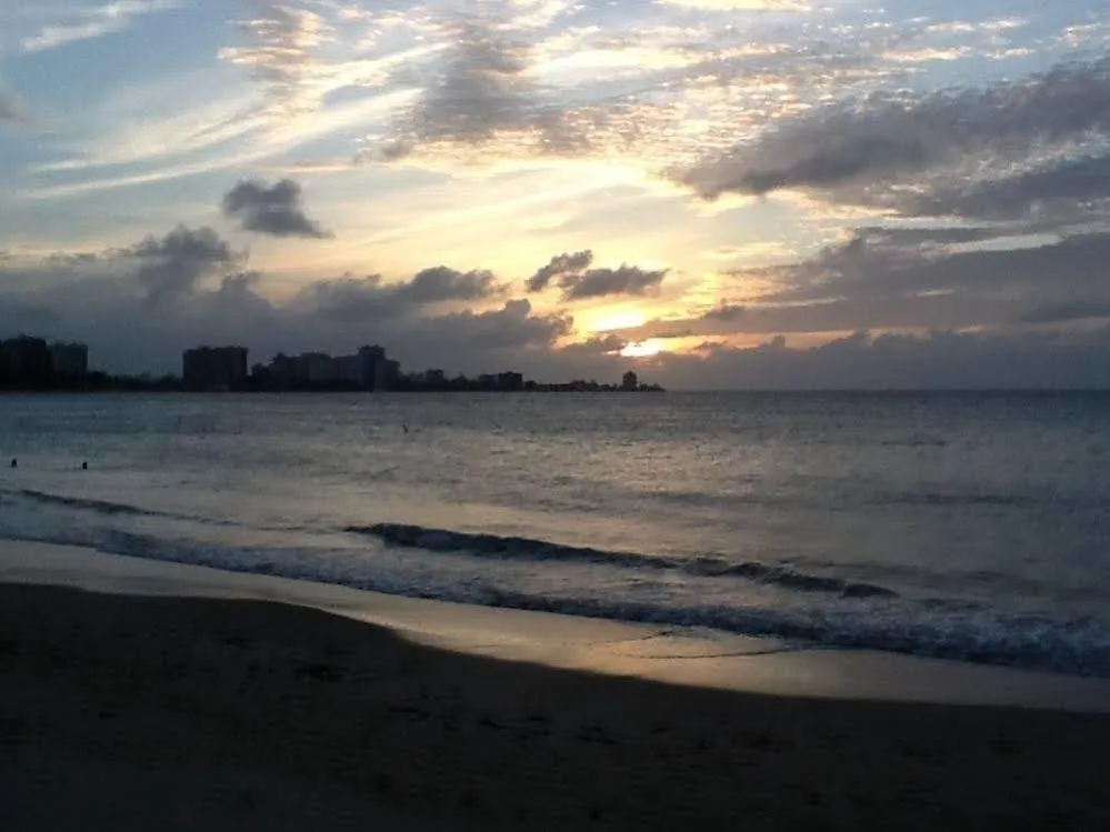 Playamar- Beachfront Apartment San Juan